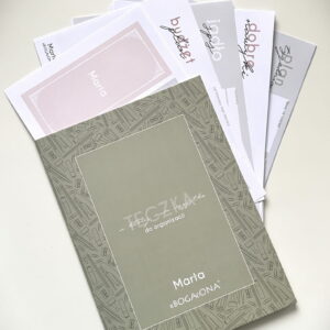 Teczka organizacyjna + plansze na kwartał + notesik Marta